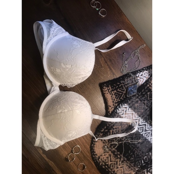LA SENZA BEYOND SEXY BRA BUNDLE (SIZE 36A) - Picture 6 of 8